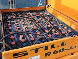 1989-still-r60-35-1439225-46410325