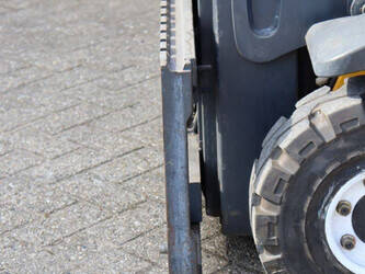 jungheinrich-efg-215-46410341