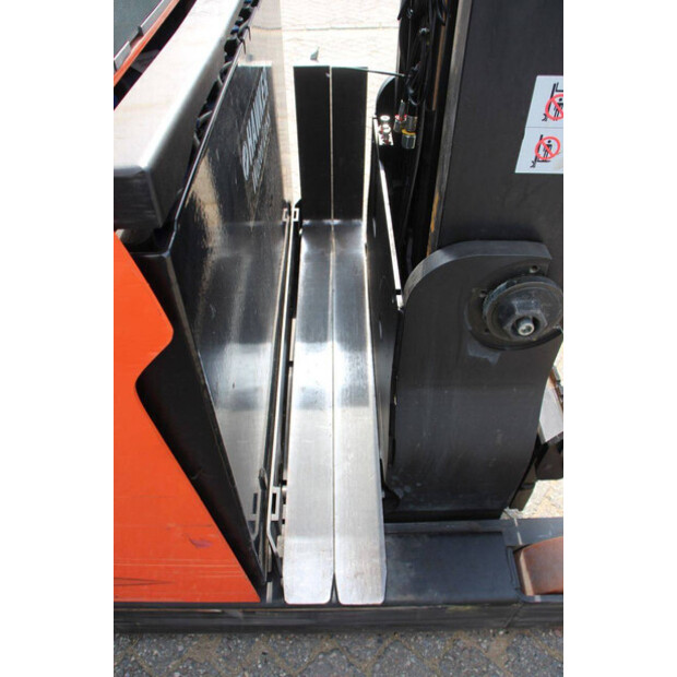 2017 تويوتا RRE140H-46410426