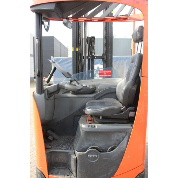 2017 تويوتا RRE140H-46410427