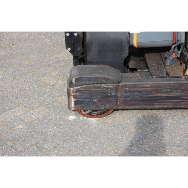 2017 Toyota RRE160-46410466