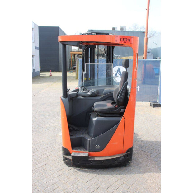 2011 BT RRE140-46410481