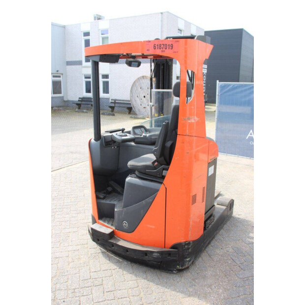 2011 BT RRE140-46410482