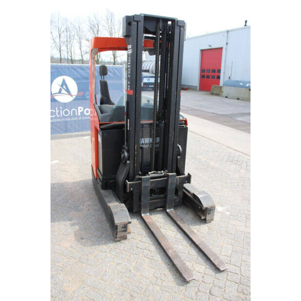 2011 BT RRE140-46410483