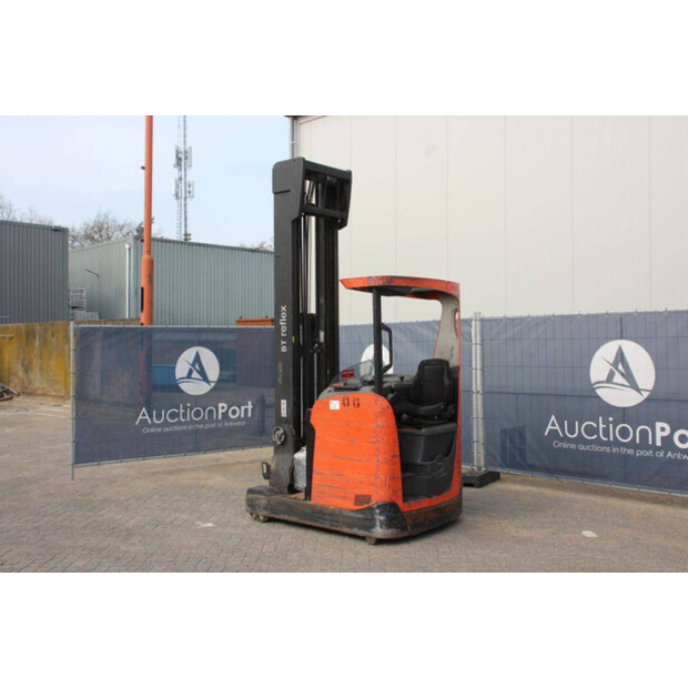 2017 Toyota RRE140H-46410506