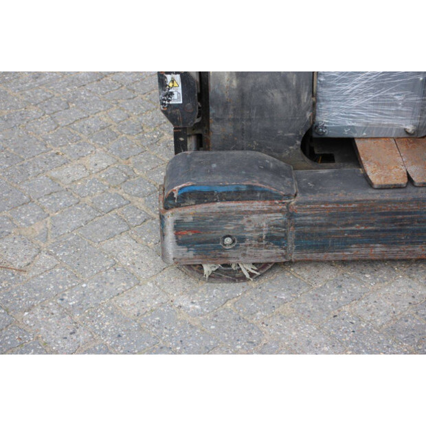 2017 Toyota RRE140H-46410513