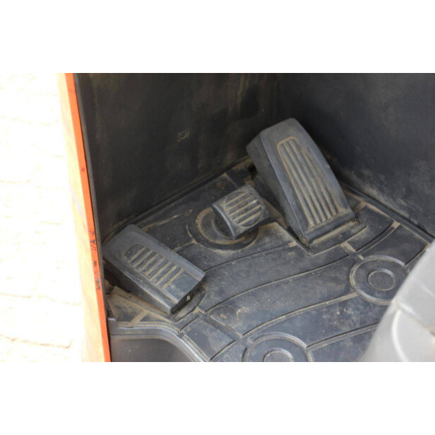 2017 Toyota RRE140H-46410518