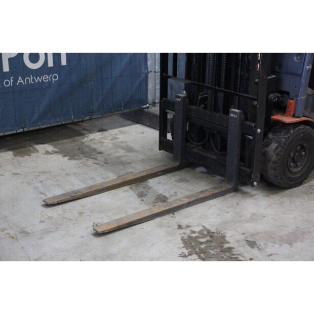 2014 تويوتا 8FBET15-46410661