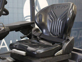 2014-toyota-8fbet15-1439237-46410674