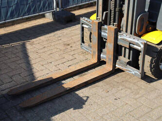 2011-jungheinrich-efg-220-1439248-46411041