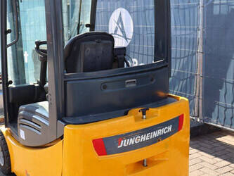 2011-jungheinrich-efg-220-1439248-46411047