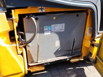 2011-jungheinrich-efg-220-1439248-46411052