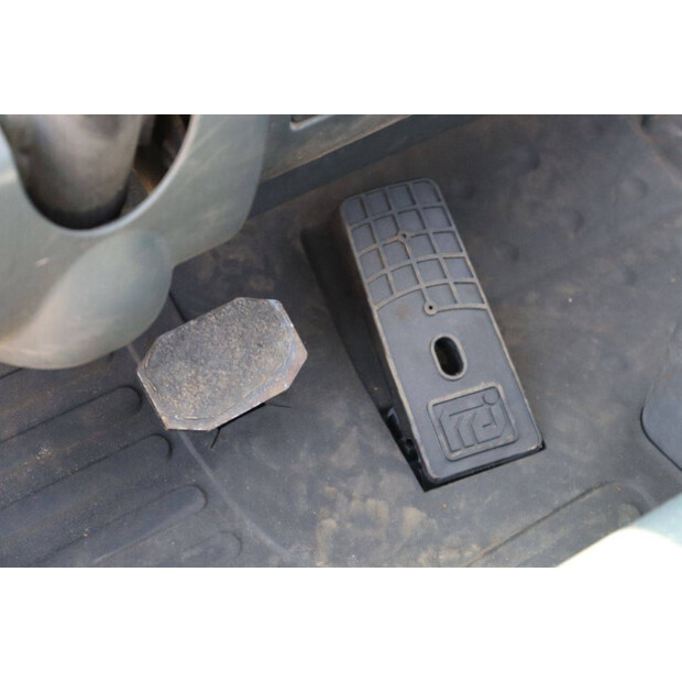 2011 جنجهينريتش EFG 220-46411059