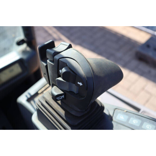 2011 جنجهينريتش EFG 220-46411062