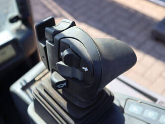 2011-jungheinrich-efg-220-1439248-46411062