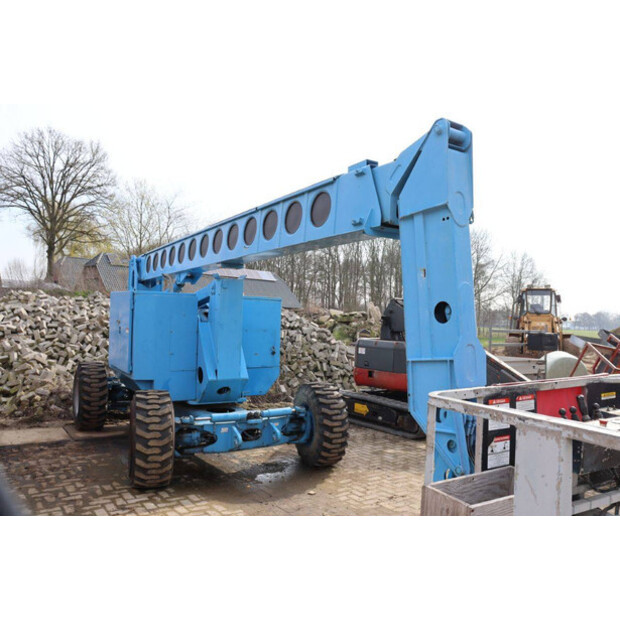 1999 GROVE AMZ 68 XT-46411149