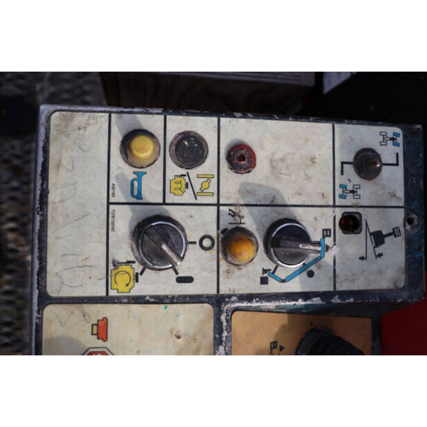 1999 GROVE AMZ 68 XT-46411164