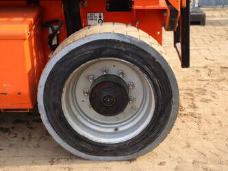 2006-jlg-4069le-1439254-46411239