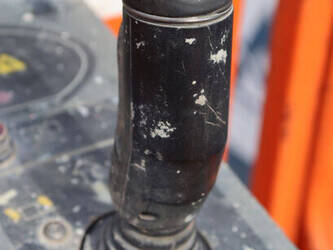 2006-jlg-4069le-1439254-46411251