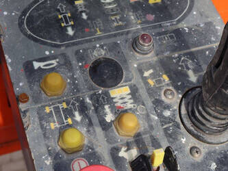 2006-jlg-4069le-1439254-46411252