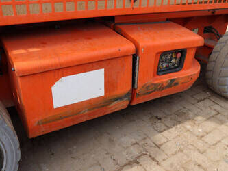 2002-jlg-4069le-1439257-46411331