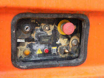 2002-jlg-4069le-1439257-46411334