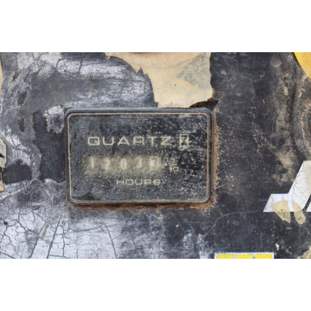 2002 جيه ال جي 4069LE-46411335