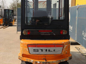 2004-still-r60-35-1439270-46411688