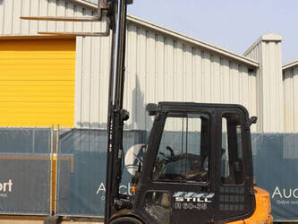 2004-still-r60-35-1439270-46411718