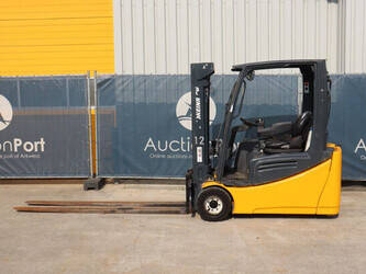 2012-jungheinrich-efg-220-1439271-46411722