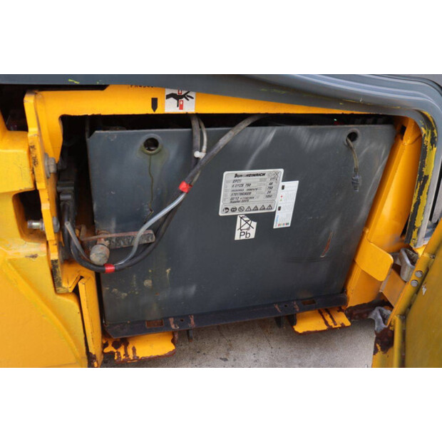 2012 Jungheinrich EFG 220-46411738