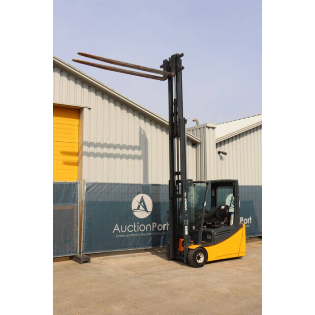 2012 Jungheinrich EFG 220-46411752