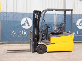 صورة ل رافعات شوكية 2005 تي سي ام FTB 18-7