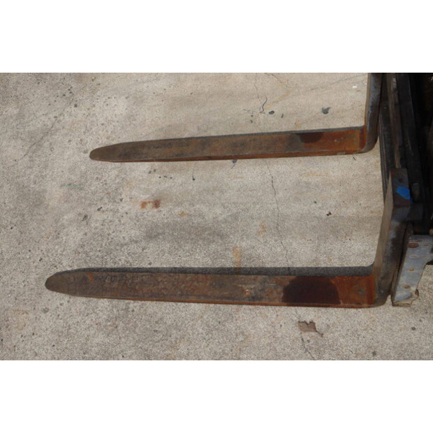 2001 BT CBE 1.6-46411801