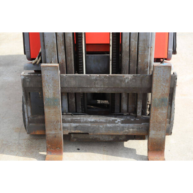 2001 BT CBE 1.6-46411802