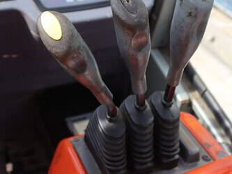 2001-bt-cbe-1-6-46411816