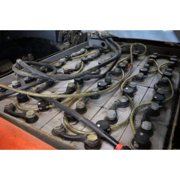 2013 ليندي E16-01-46411971