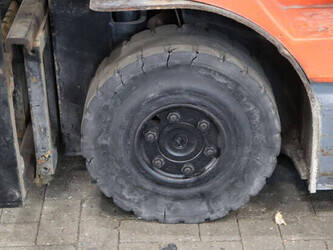 2003-toyota-7fbmf16-1439280-46412035