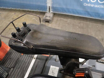 2003-toyota-7fbmf16-1439280-46412049