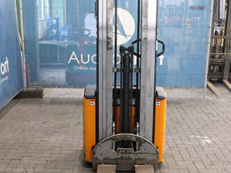 2011-still-egv-14-1439286-46412246