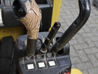 2011-hyster-j2-0xn-46412289