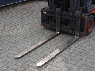 2001-linde-e14-02-46412307