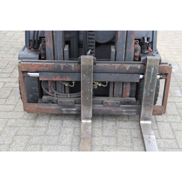 2001 ليندي E14-02-46412309