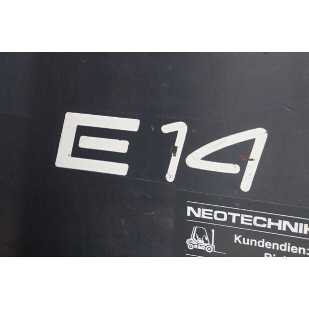 2001 ليندي E14-02-46412312