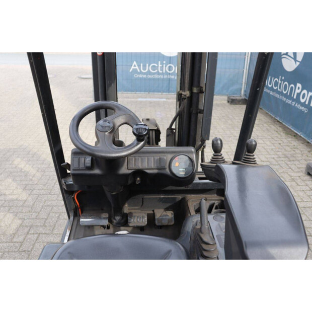 2001 ليندي E14-02-46412316