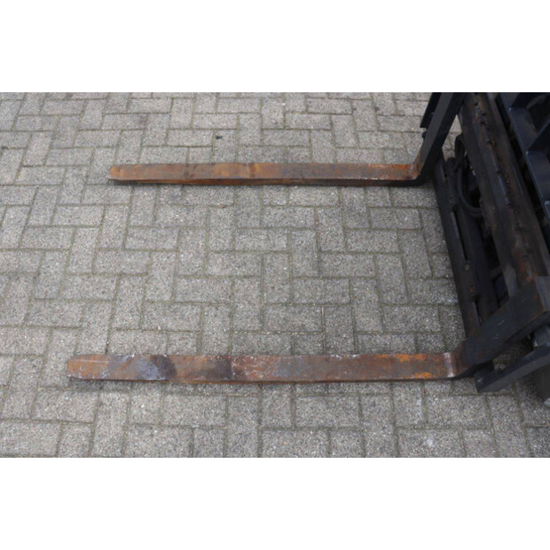 2018 ليندي E14-02-46412338