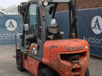 2000-nissan-fgd02a30q-1439291-46412391