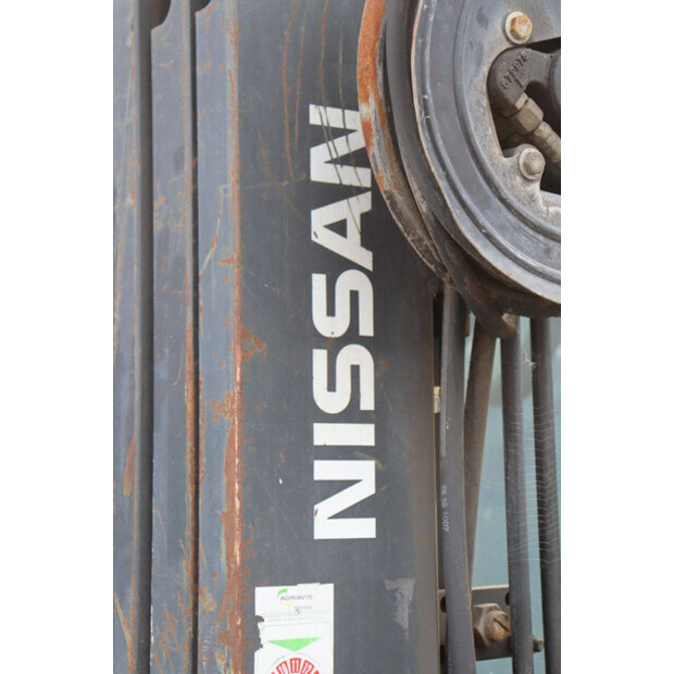 2000 NISSAN FGD02A30Q-46412401