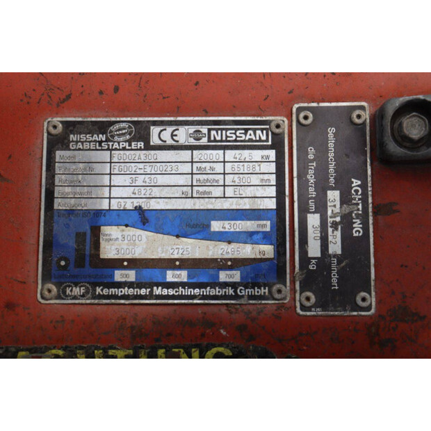 2000 NISSAN FGD02A30Q-46412417