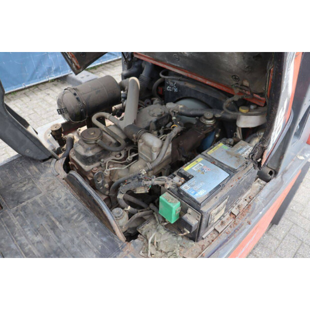 2000 NISSAN FGD02A30Q-46412418